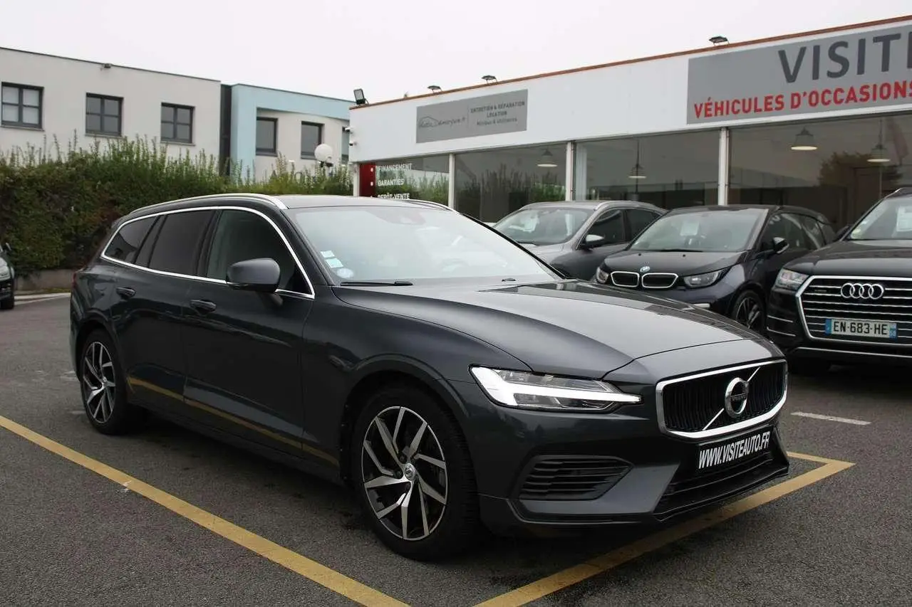 Photo 1 : Volvo V60 2020 Hybride