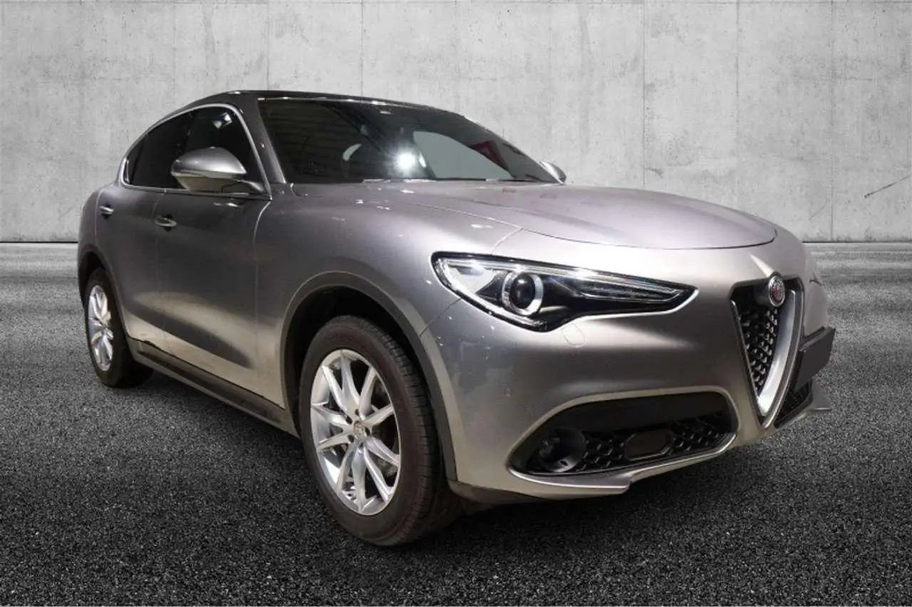 Photo 1 : Alfa Romeo Stelvio 2018 Diesel