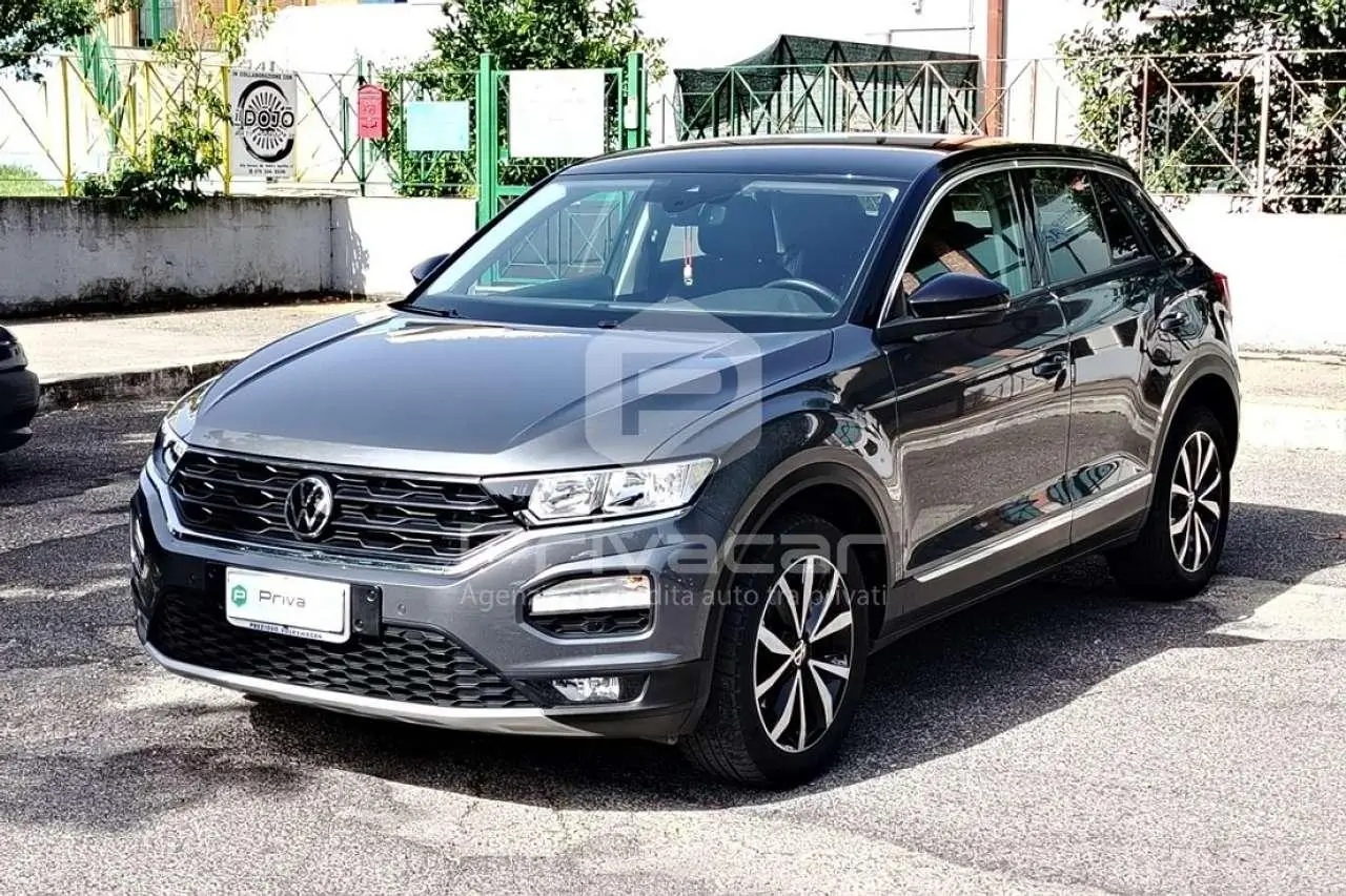 Photo 1 : Volkswagen T-roc 2021 Petrol