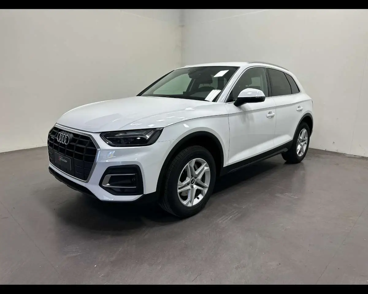 Photo 1 : Audi Q5 2021 Hybrid