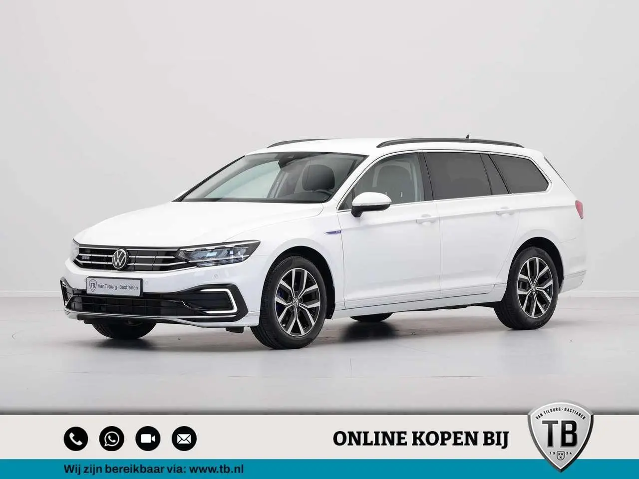 Photo 1 : Volkswagen Passat 2021 Hybride