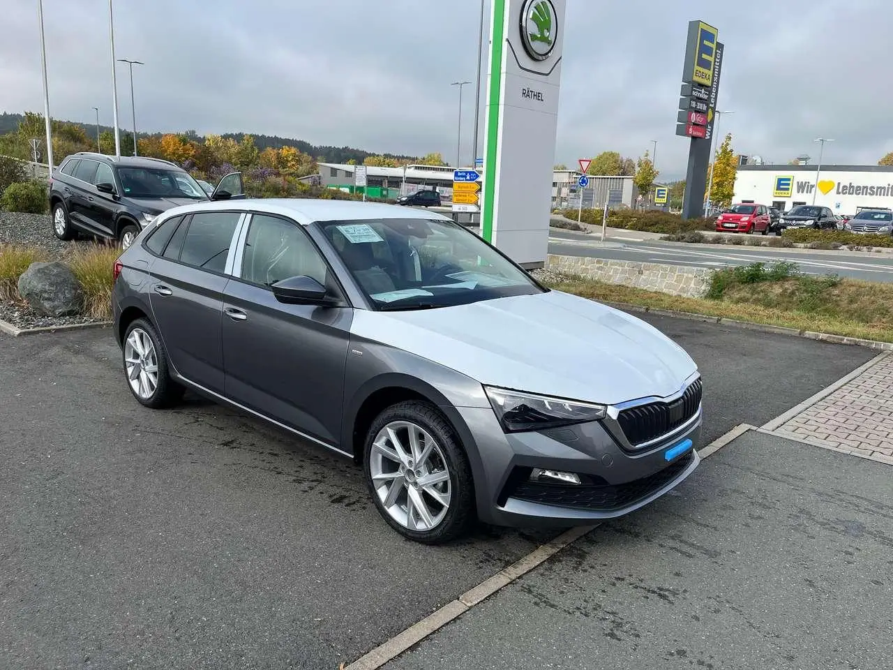 Photo 1 : Skoda Scala 2023 Petrol