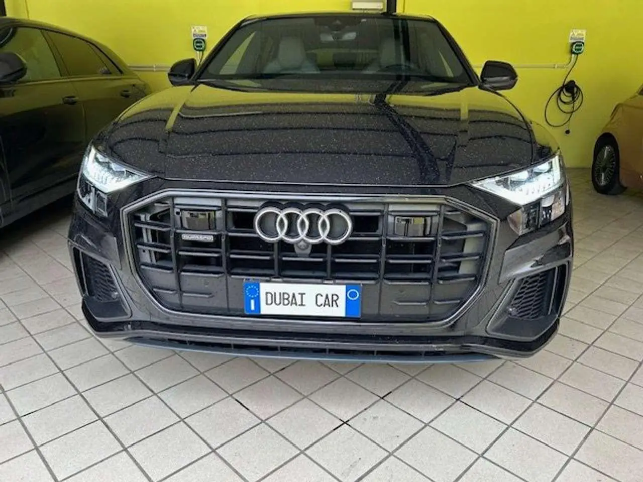 Photo 1 : Audi Q8 2020 Hybrid