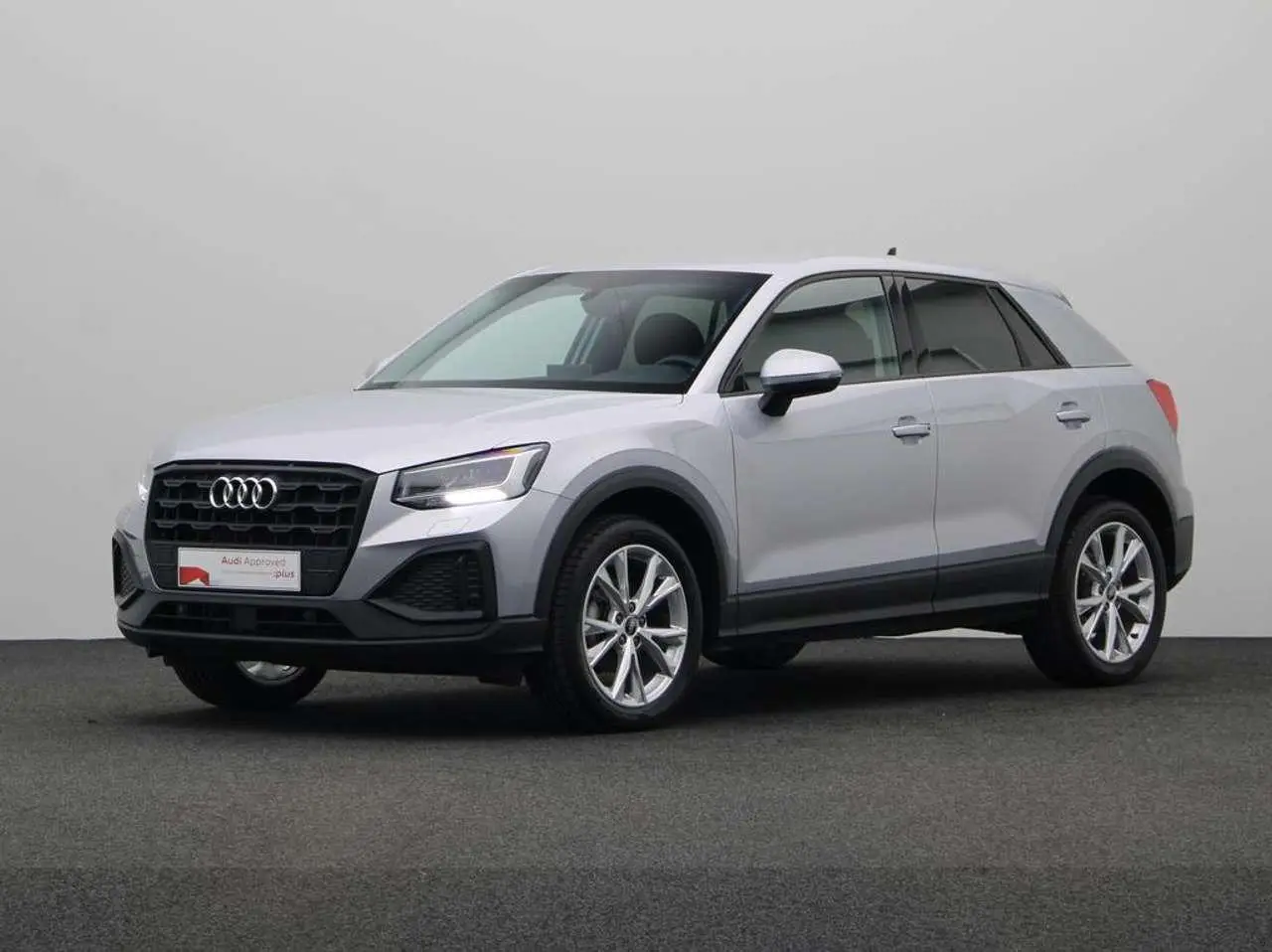 Photo 1 : Audi Q2 2022 Essence