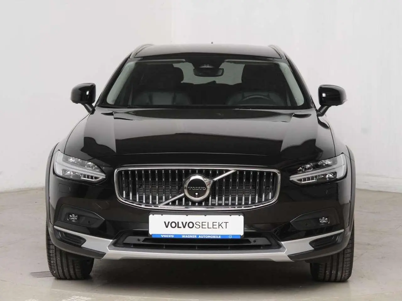 Photo 1 : Volvo V90 2023 Essence