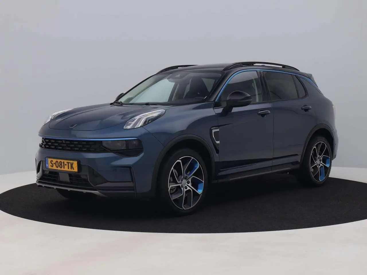 Photo 1 : Lynk & Co 01 2023 Hybrid