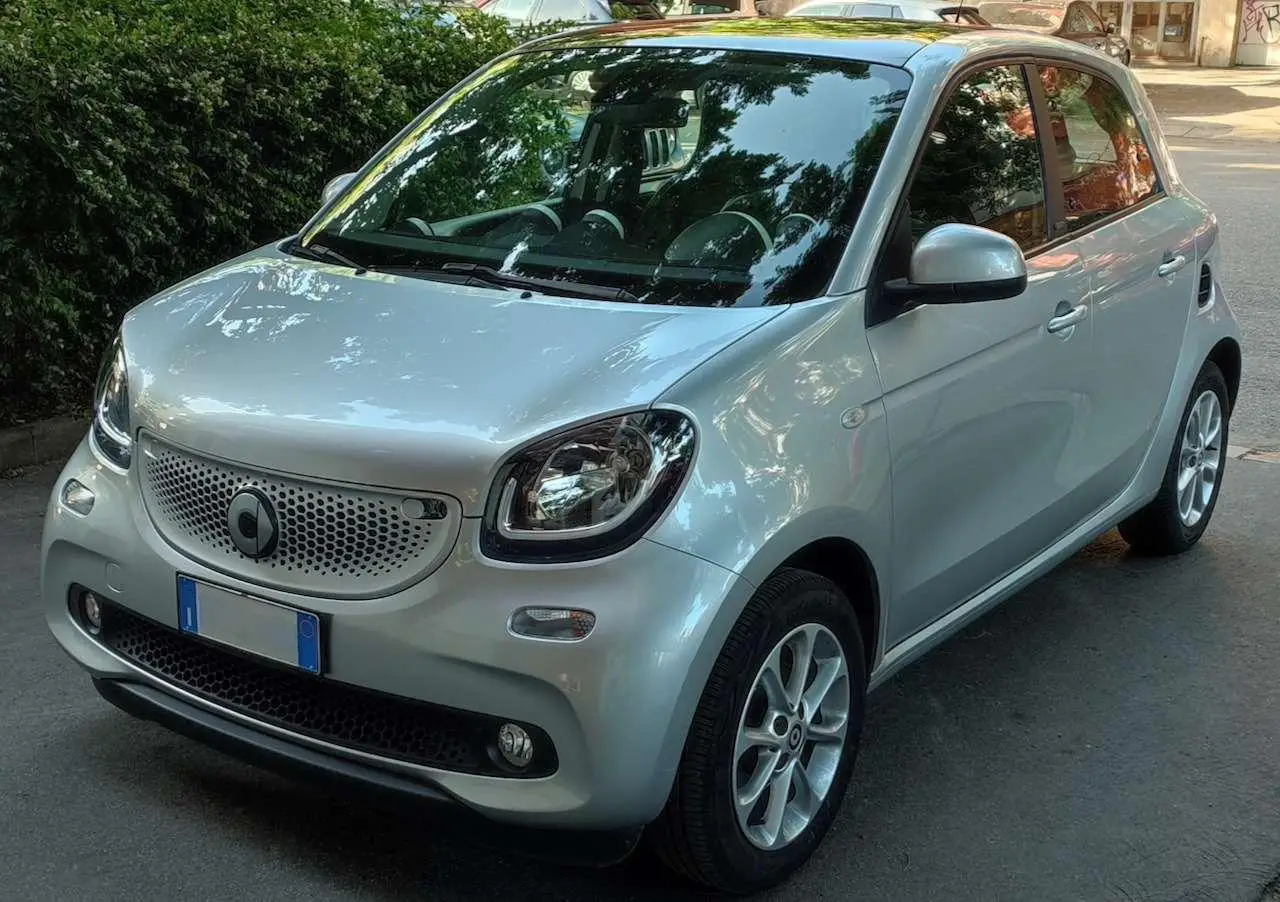 Photo 1 : Smart Forfour 2015 Essence