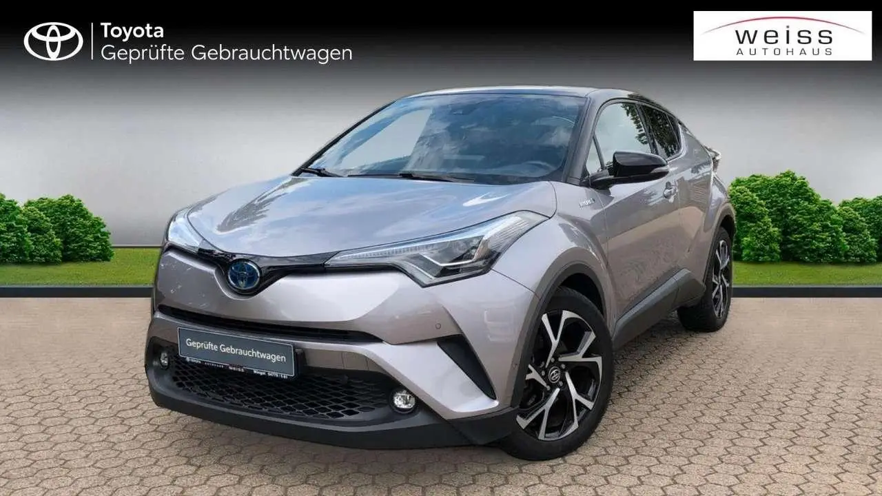 Photo 1 : Toyota C-hr 2016 Hybride