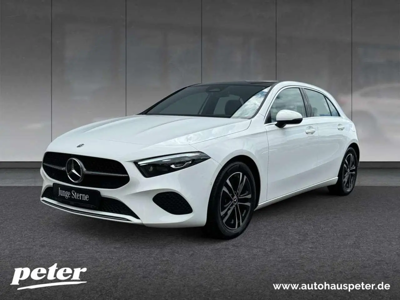 Photo 1 : Mercedes-benz Classe A 2023 Petrol