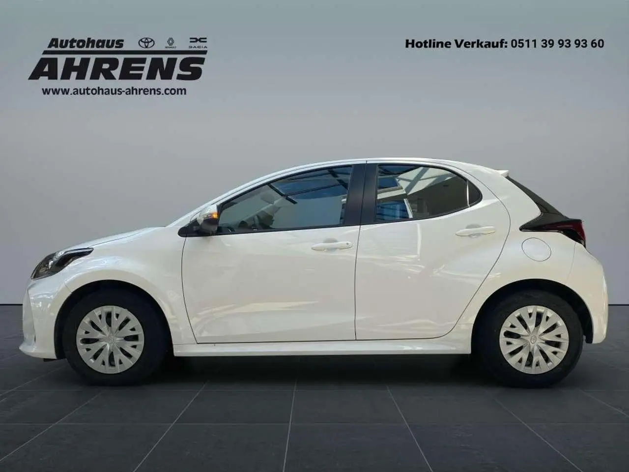 Photo 1 : Toyota Yaris 2021 Petrol