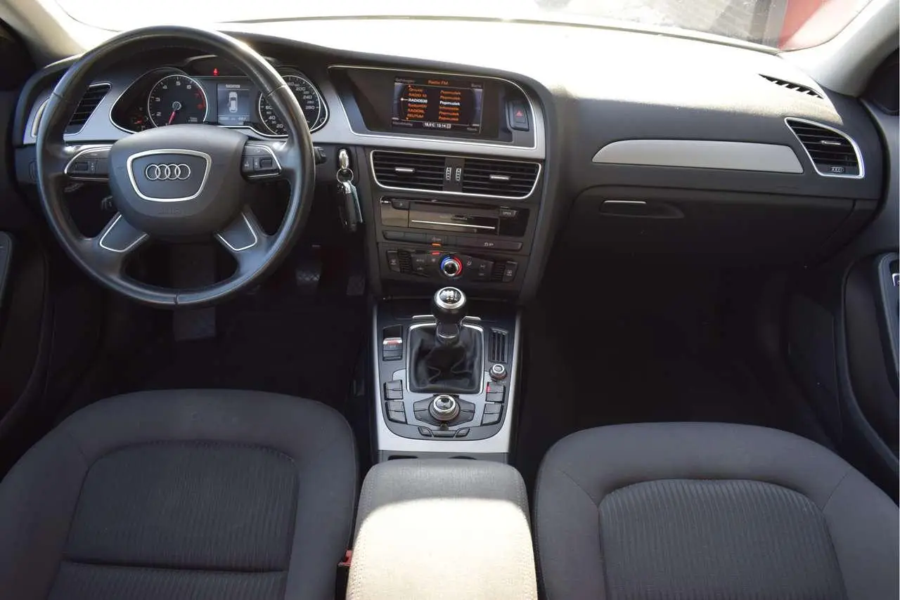 Photo 1 : Audi A4 2014 Petrol