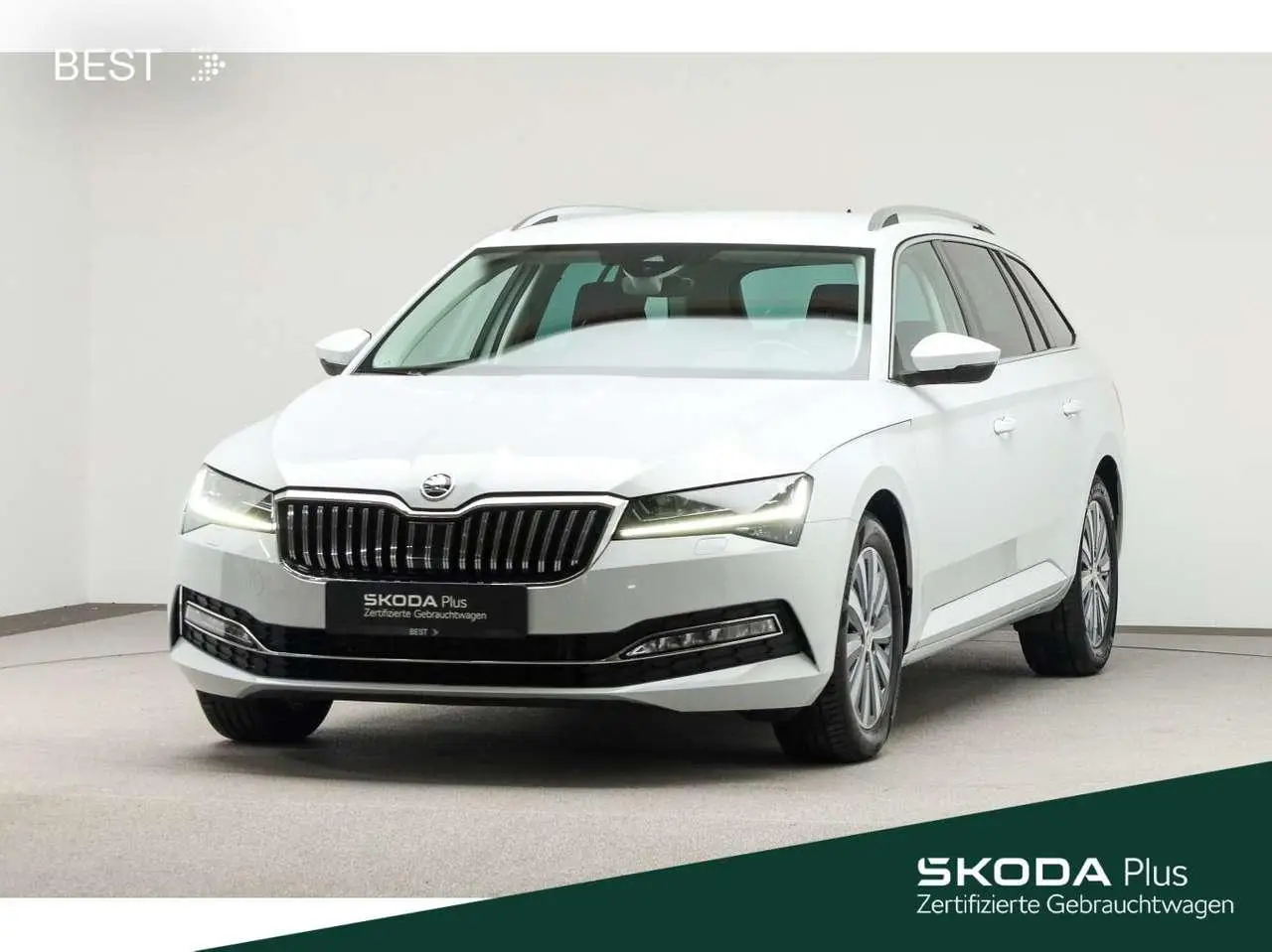 Photo 1 : Skoda Superb 2021 Petrol