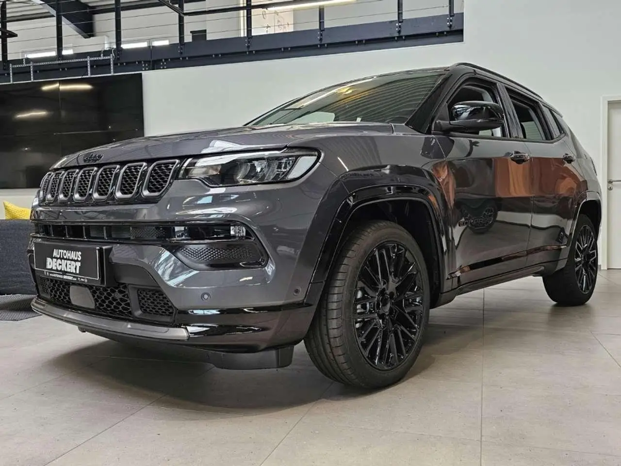 Photo 1 : Jeep Compass 2024 Essence