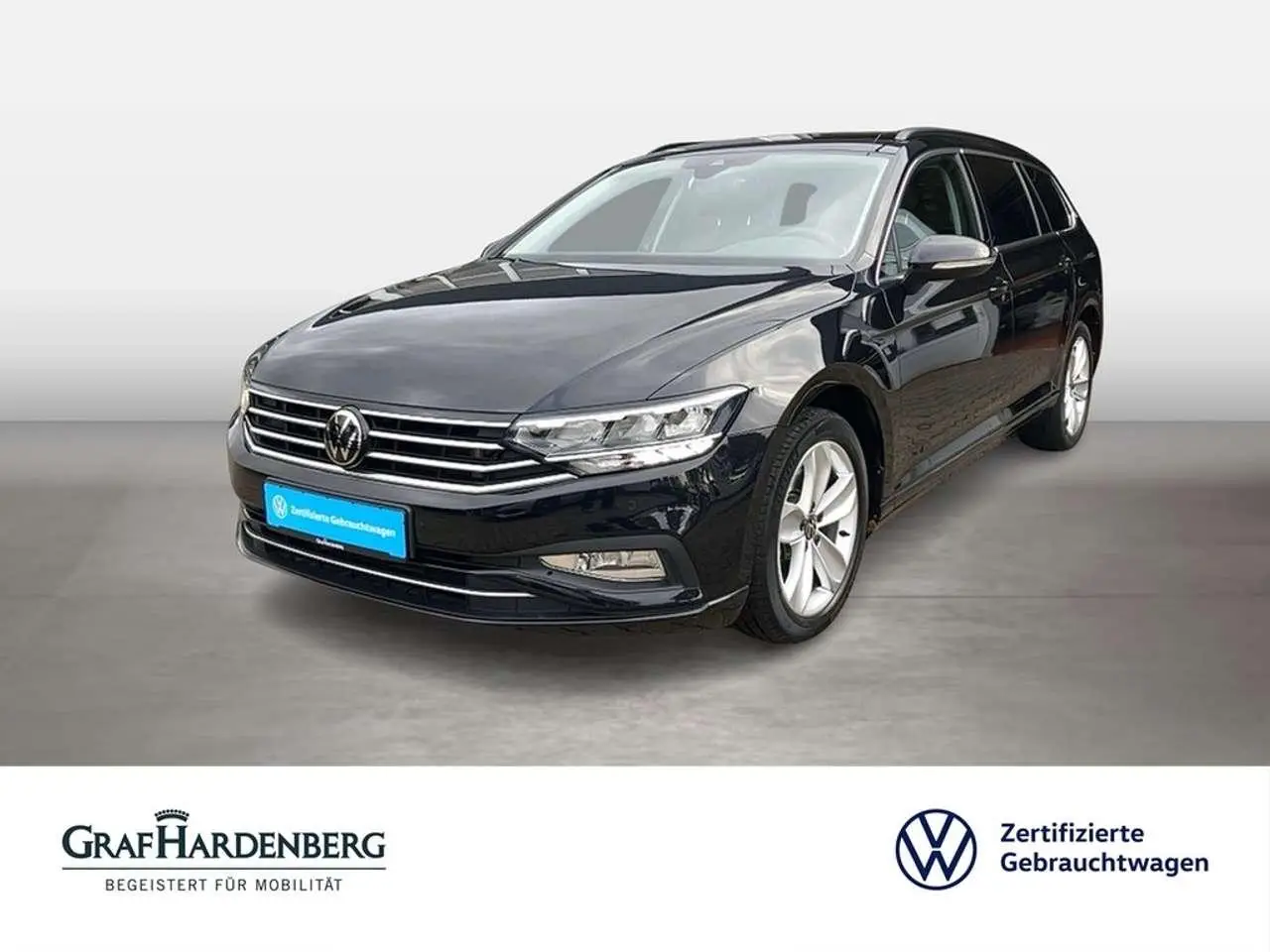 Photo 1 : Volkswagen Passat 2022 Petrol