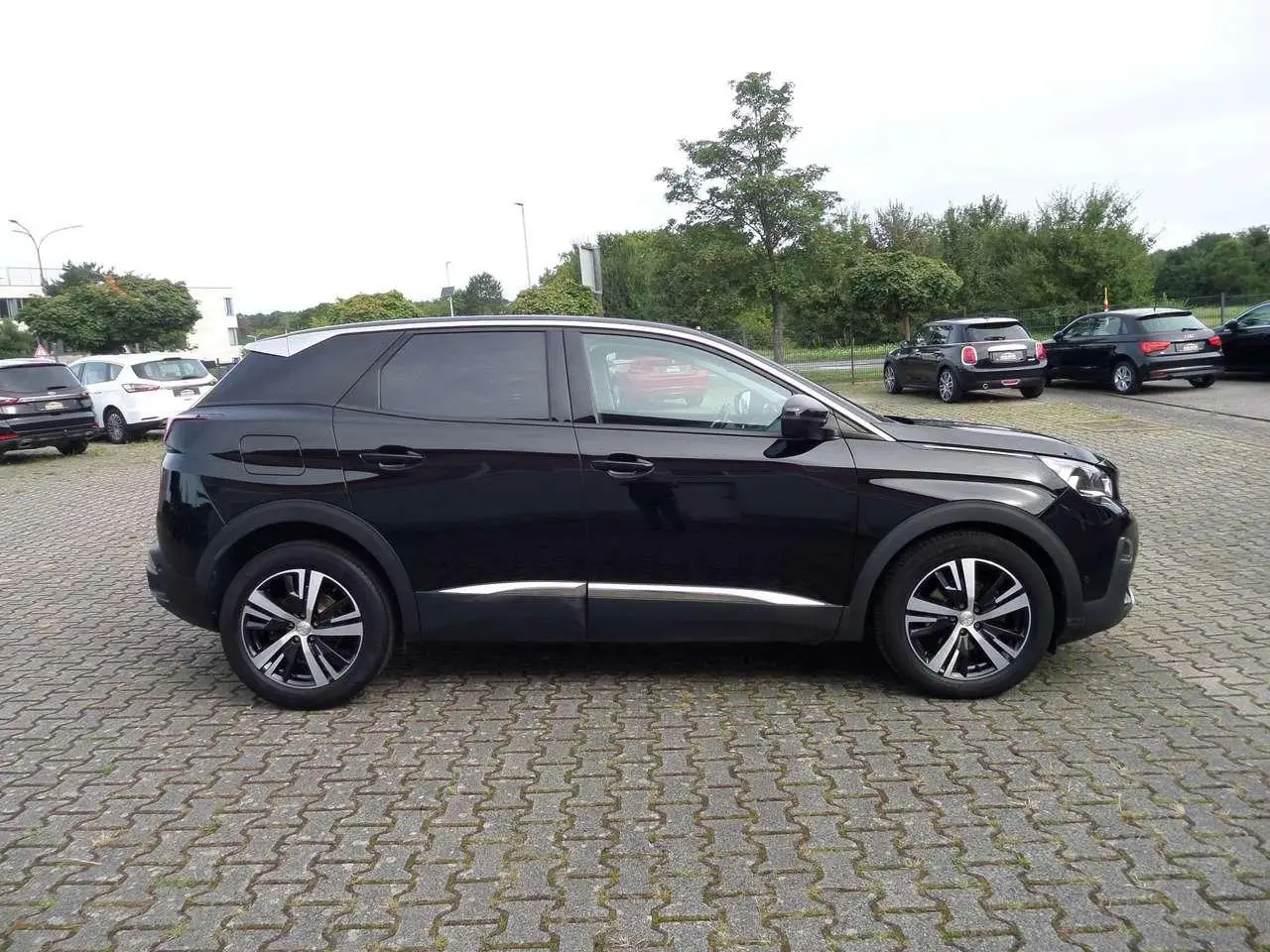 Photo 1 : Peugeot 3008 2019 Essence