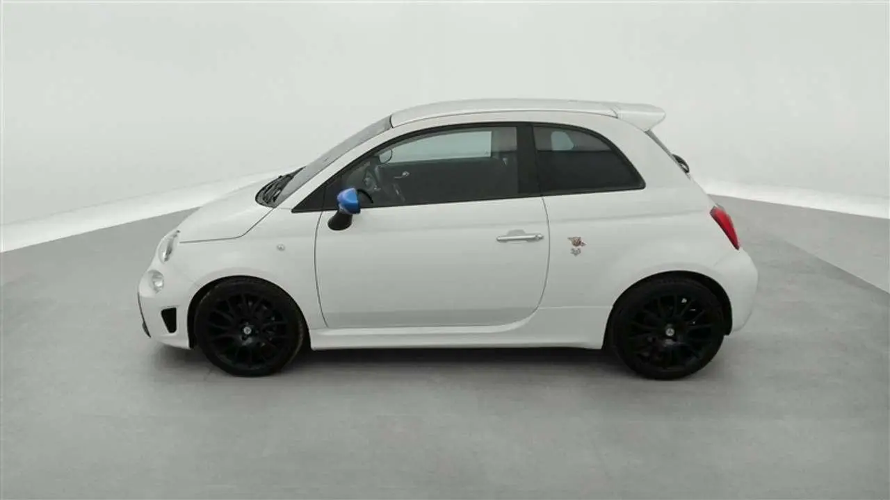 Photo 1 : Abarth 500 2022 Essence