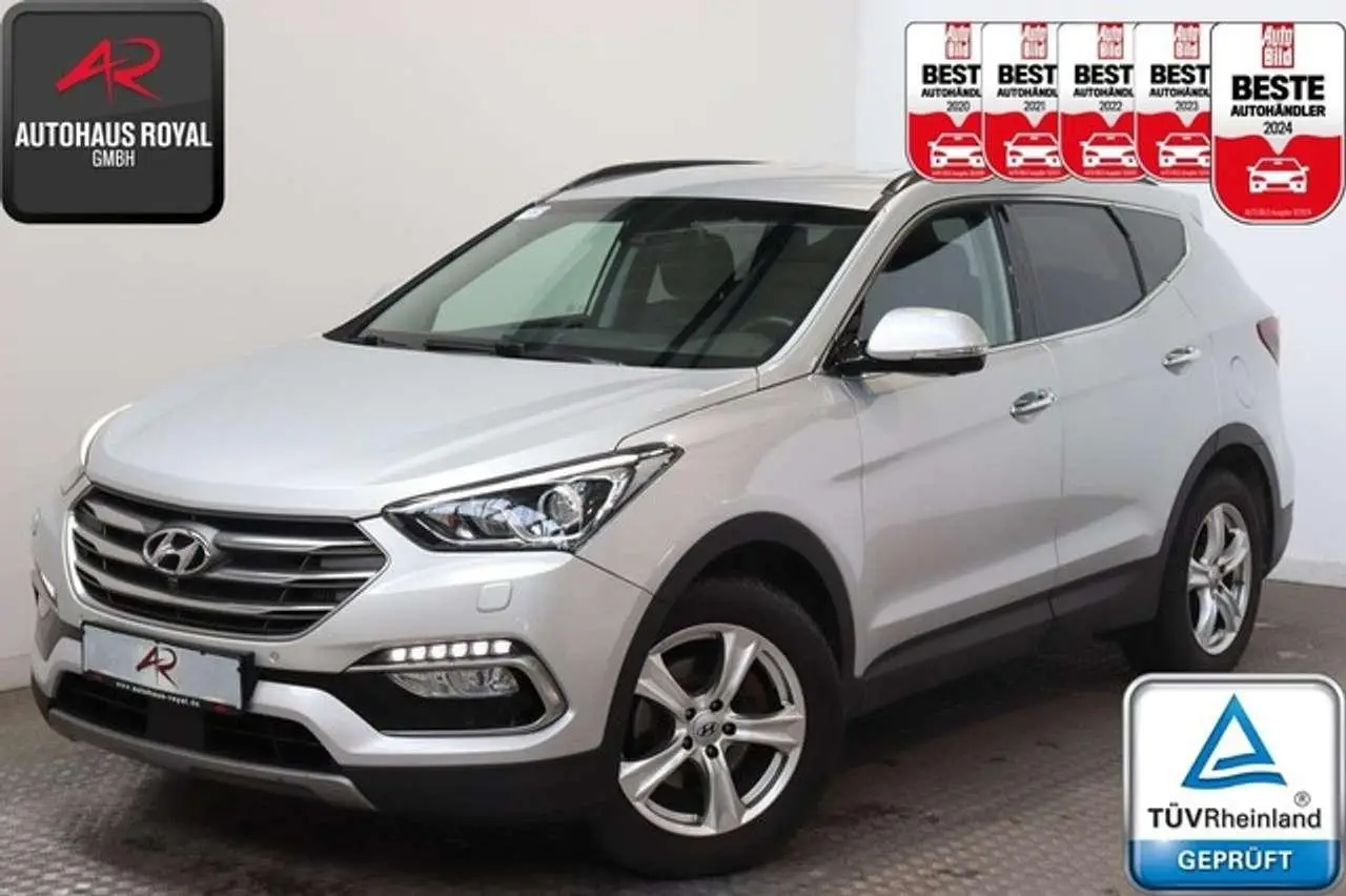 Photo 1 : Hyundai Santa Fe 2016 Diesel