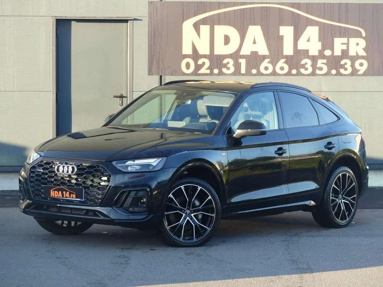 Photo 1 : Audi Q5 2022 Hybride