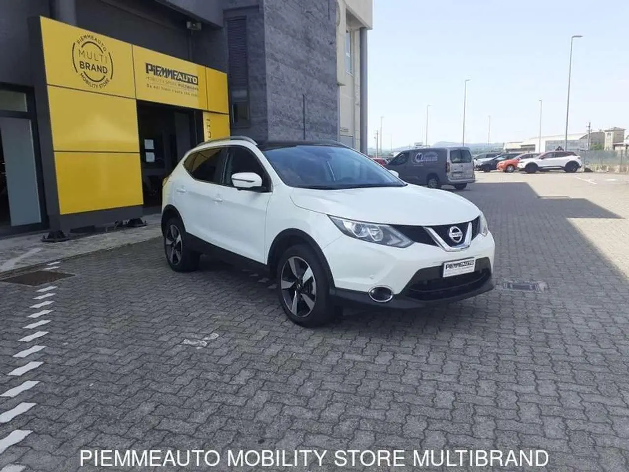 Photo 1 : Nissan Qashqai 2017 Diesel