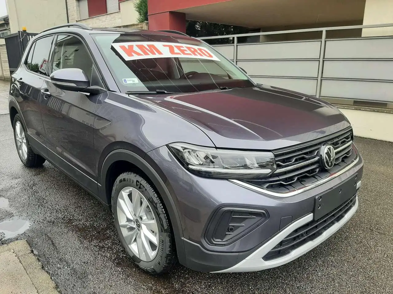 Photo 1 : Volkswagen T-cross 2024 Essence