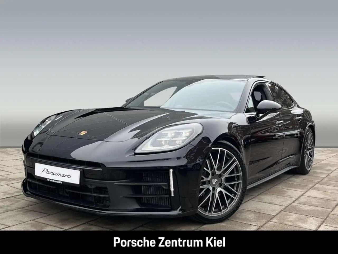 Photo 1 : Porsche Panamera 2024 Petrol