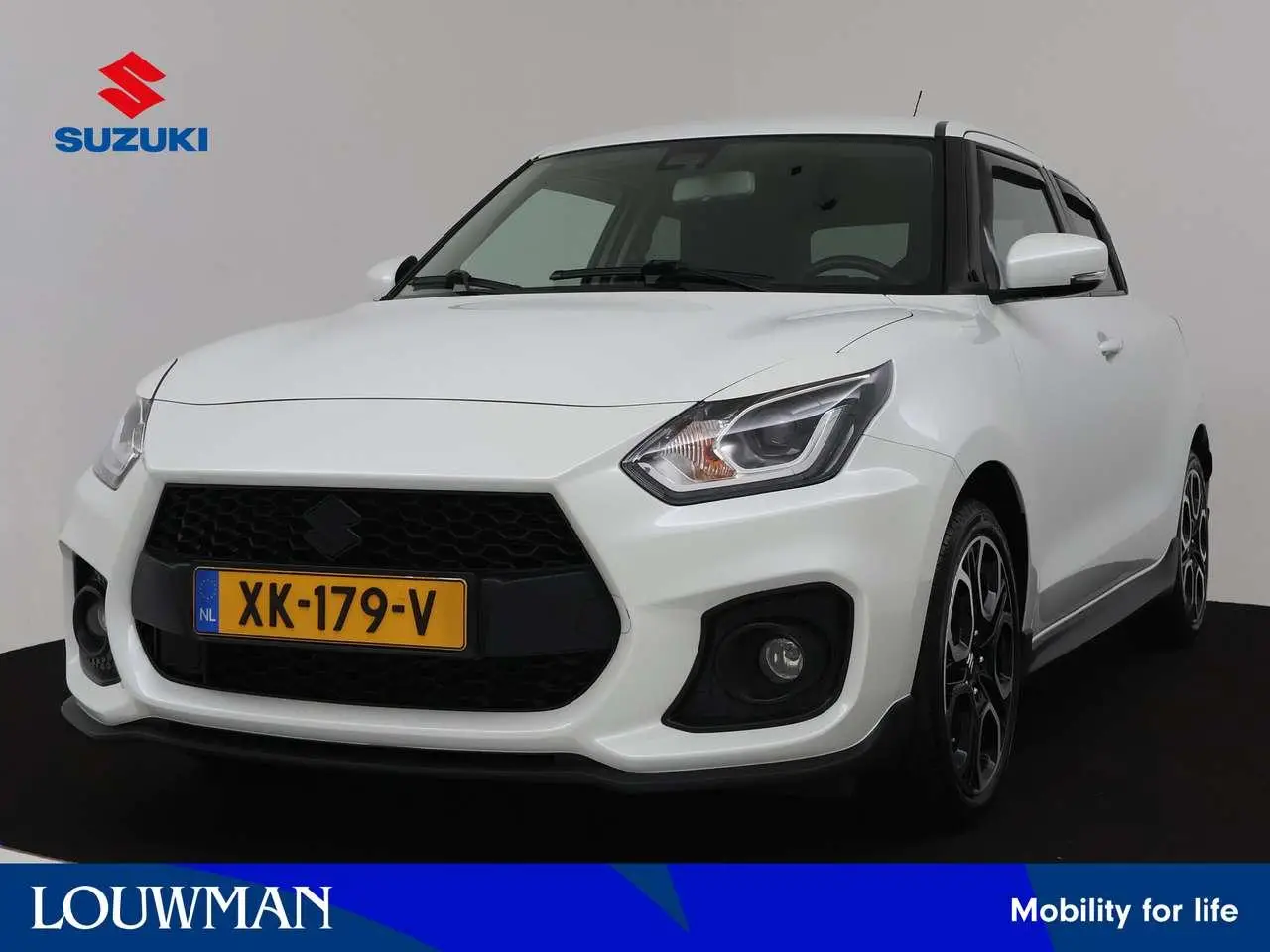 Photo 1 : Suzuki Swift 2019 Petrol