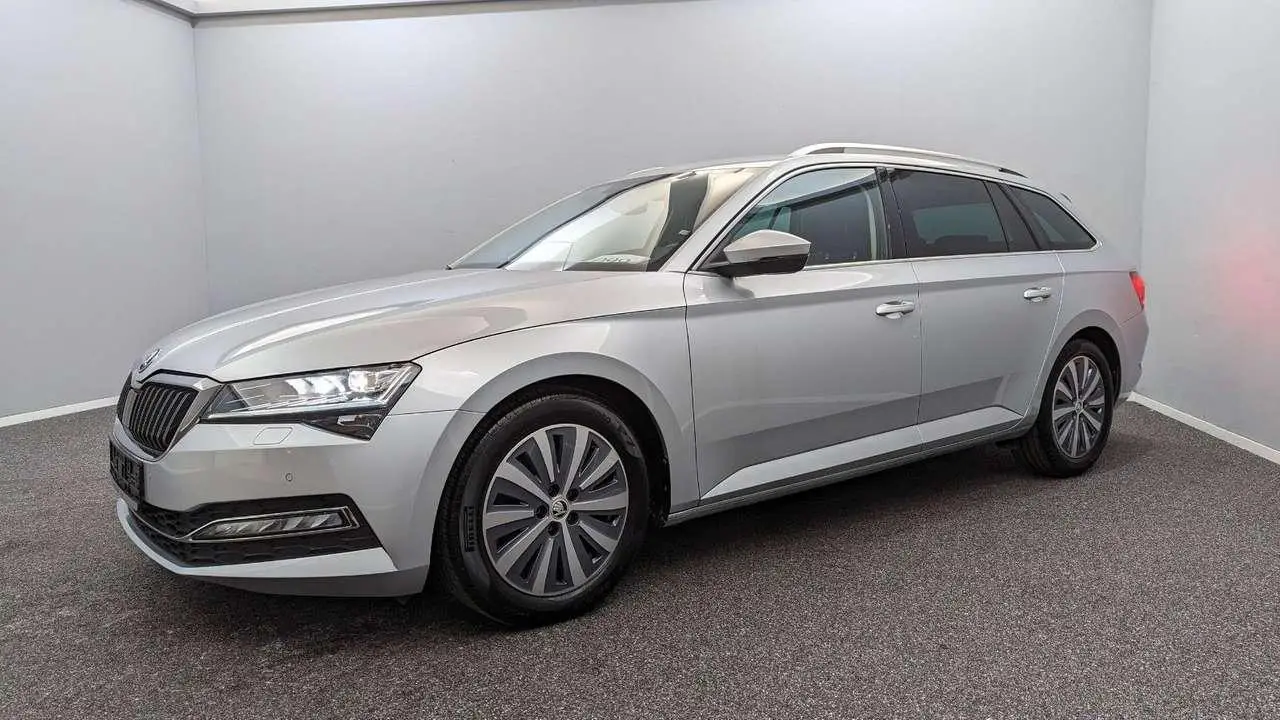 Photo 1 : Skoda Superb 2022 Diesel