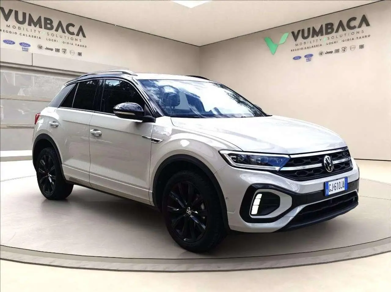 Photo 1 : Volkswagen T-roc 2022 Essence