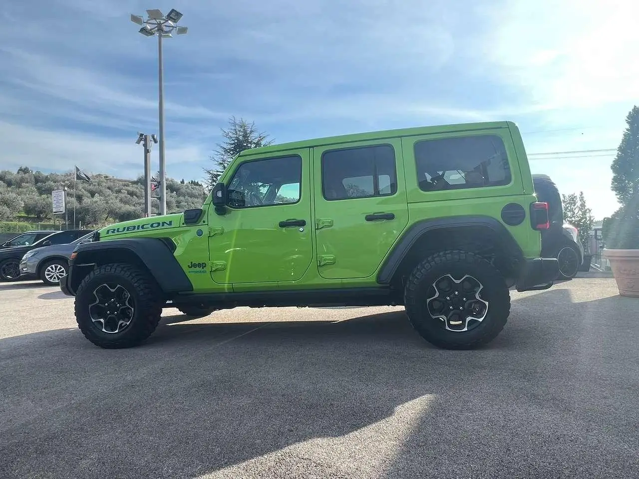 Photo 1 : Jeep Wrangler 2022 Hybrid