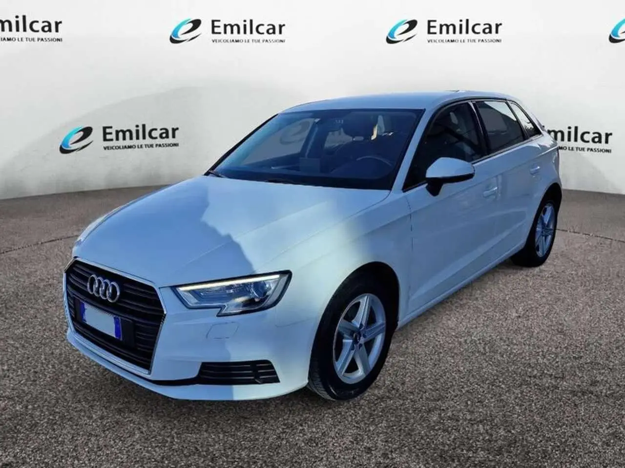 Photo 1 : Audi A3 2019 Diesel