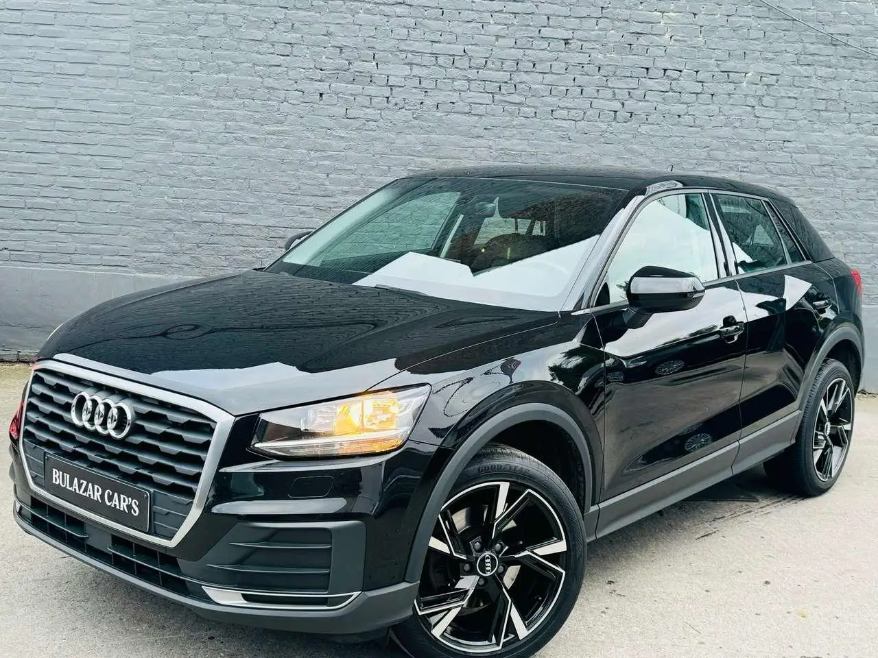 Photo 1 : Audi Q2 2018 Petrol