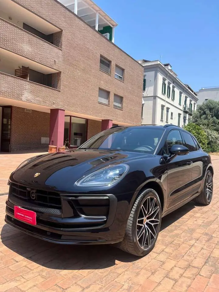 Photo 1 : Porsche Macan 2022 Petrol