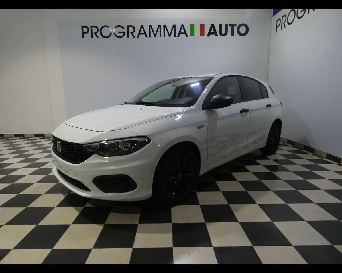 Photo 1 : Fiat Tipo 2020 Petrol