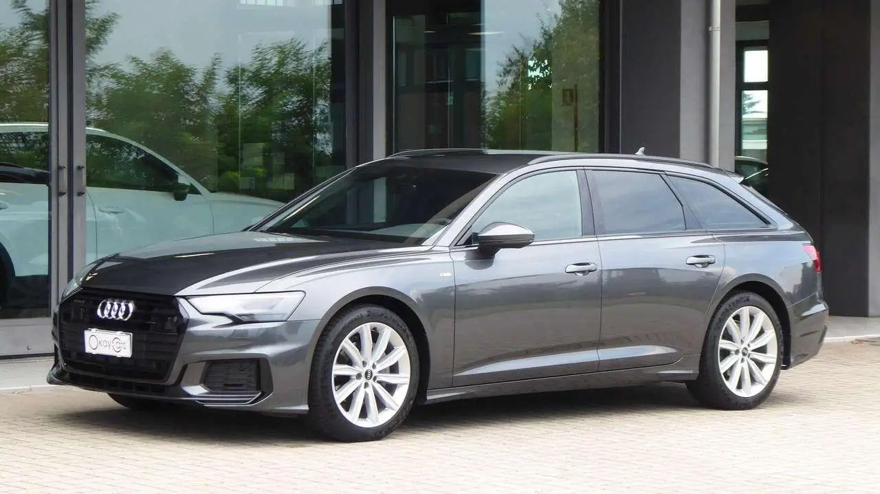 Photo 1 : Audi A6 2023 Hybrid