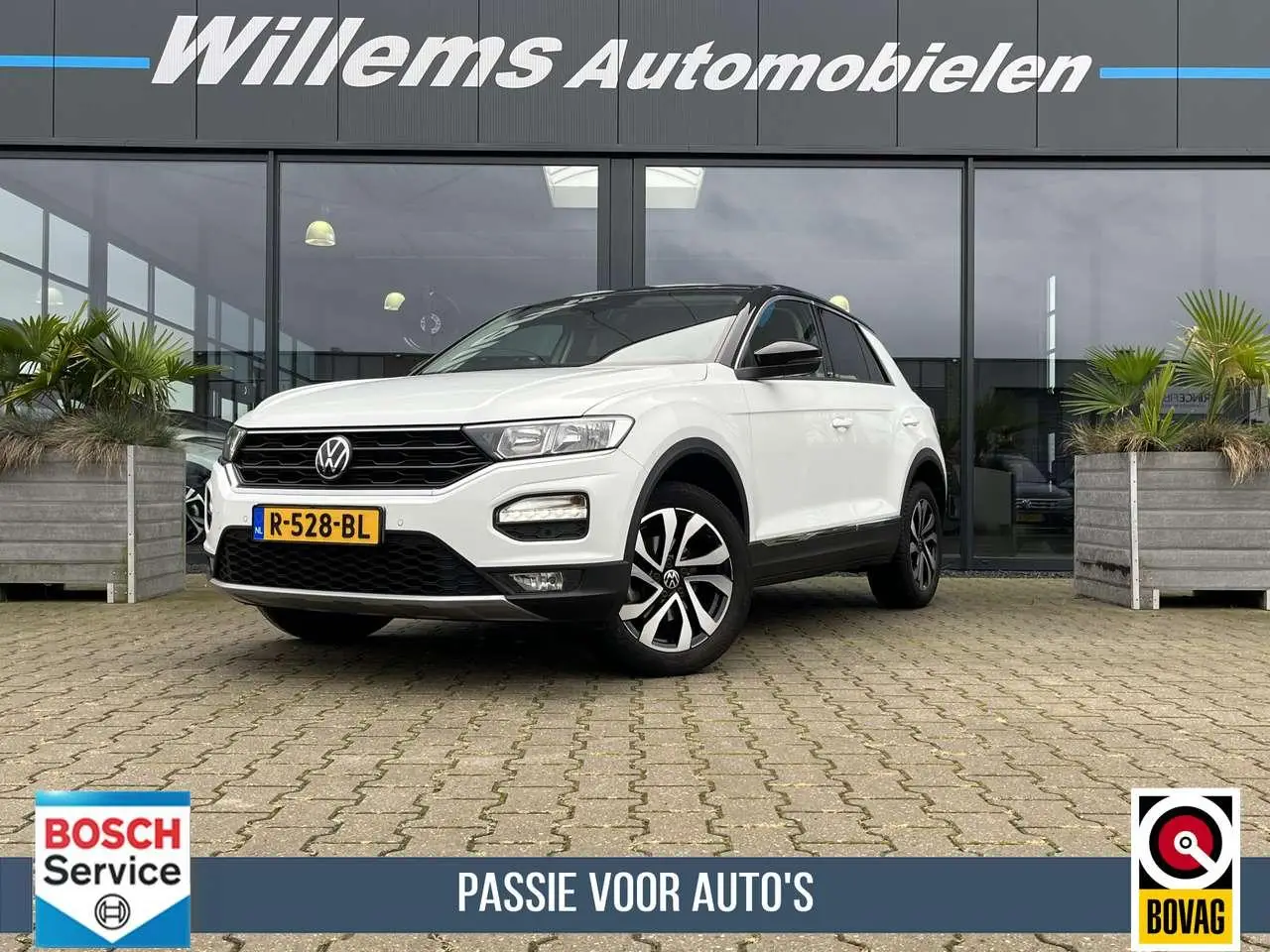 Photo 1 : Volkswagen T-roc 2021 Petrol