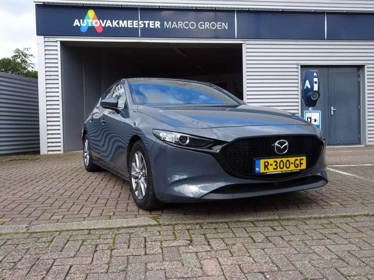 Photo 1 : Mazda 3 2019 Petrol