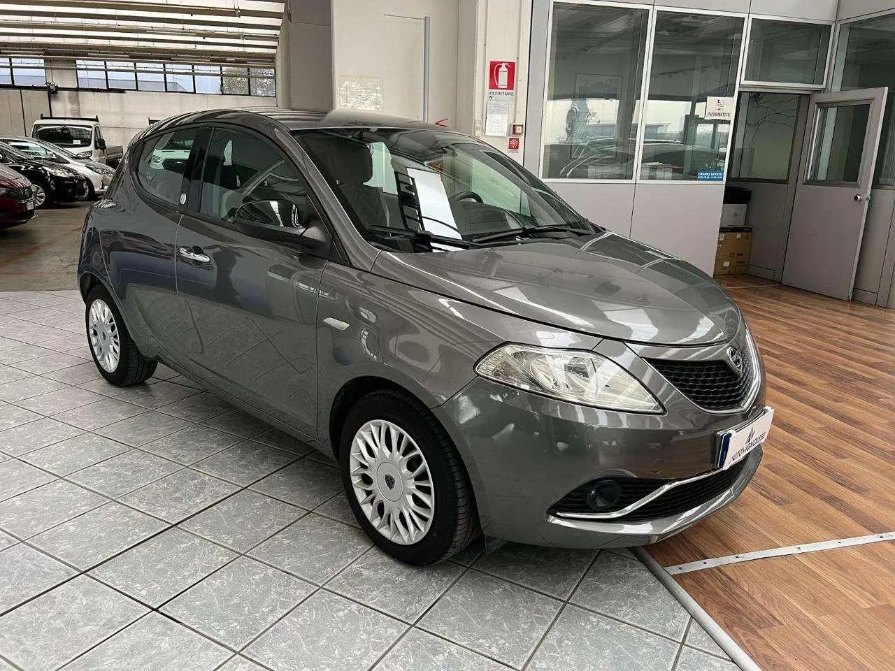 Photo 1 : Lancia Ypsilon 2016 GPL