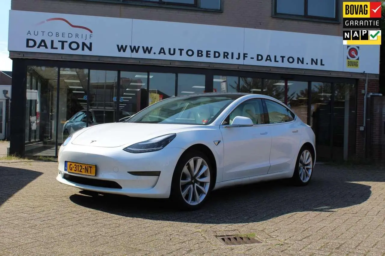 Photo 1 : Tesla Model 3 2019 Electric