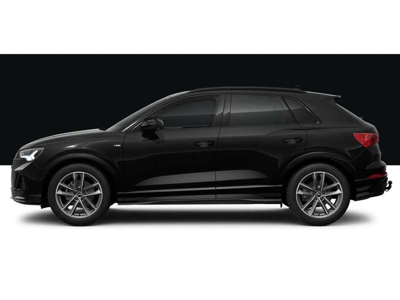 Photo 1 : Audi Q3 2024 Petrol