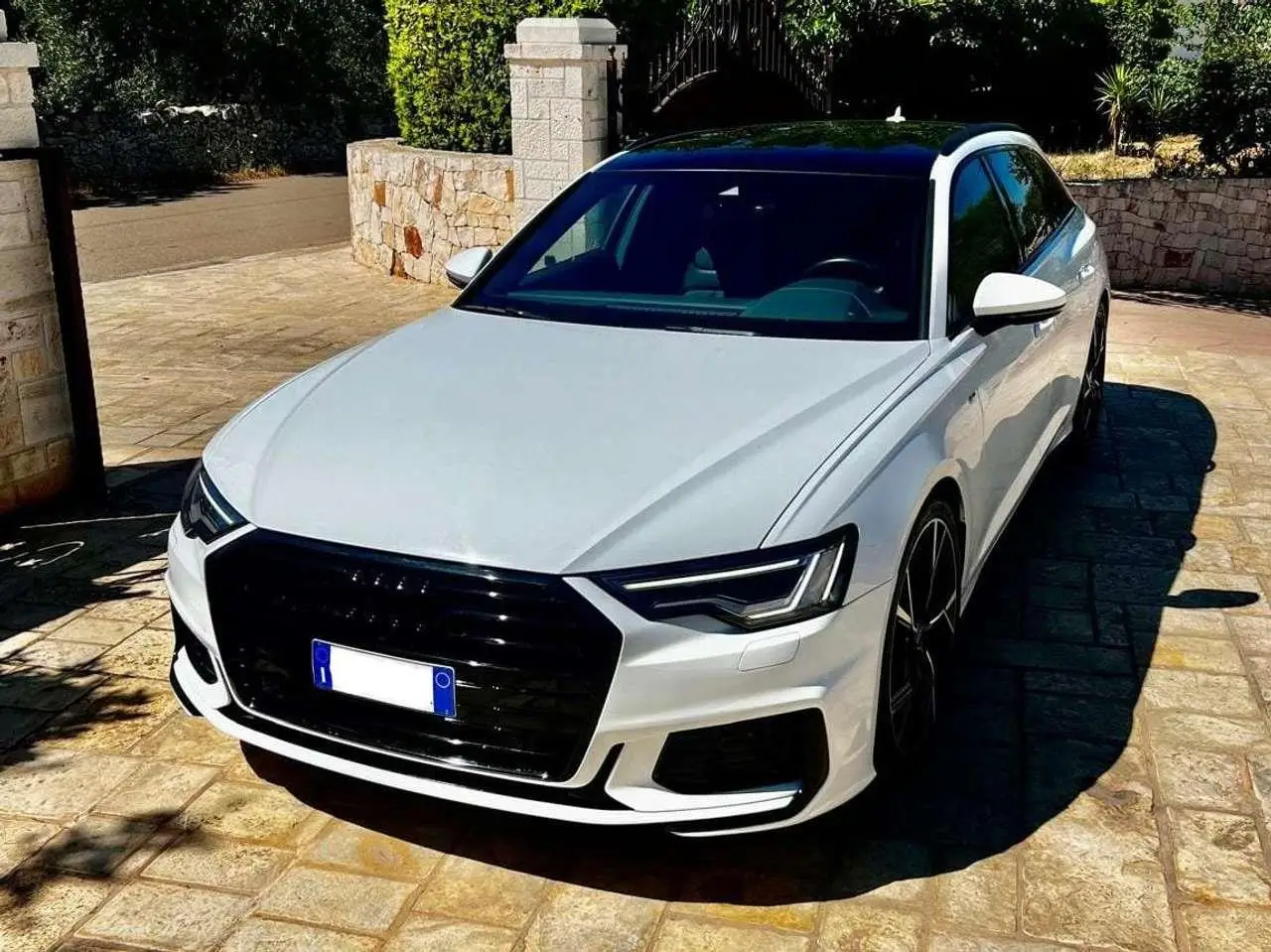 Photo 1 : Audi A6 2019 Hybride