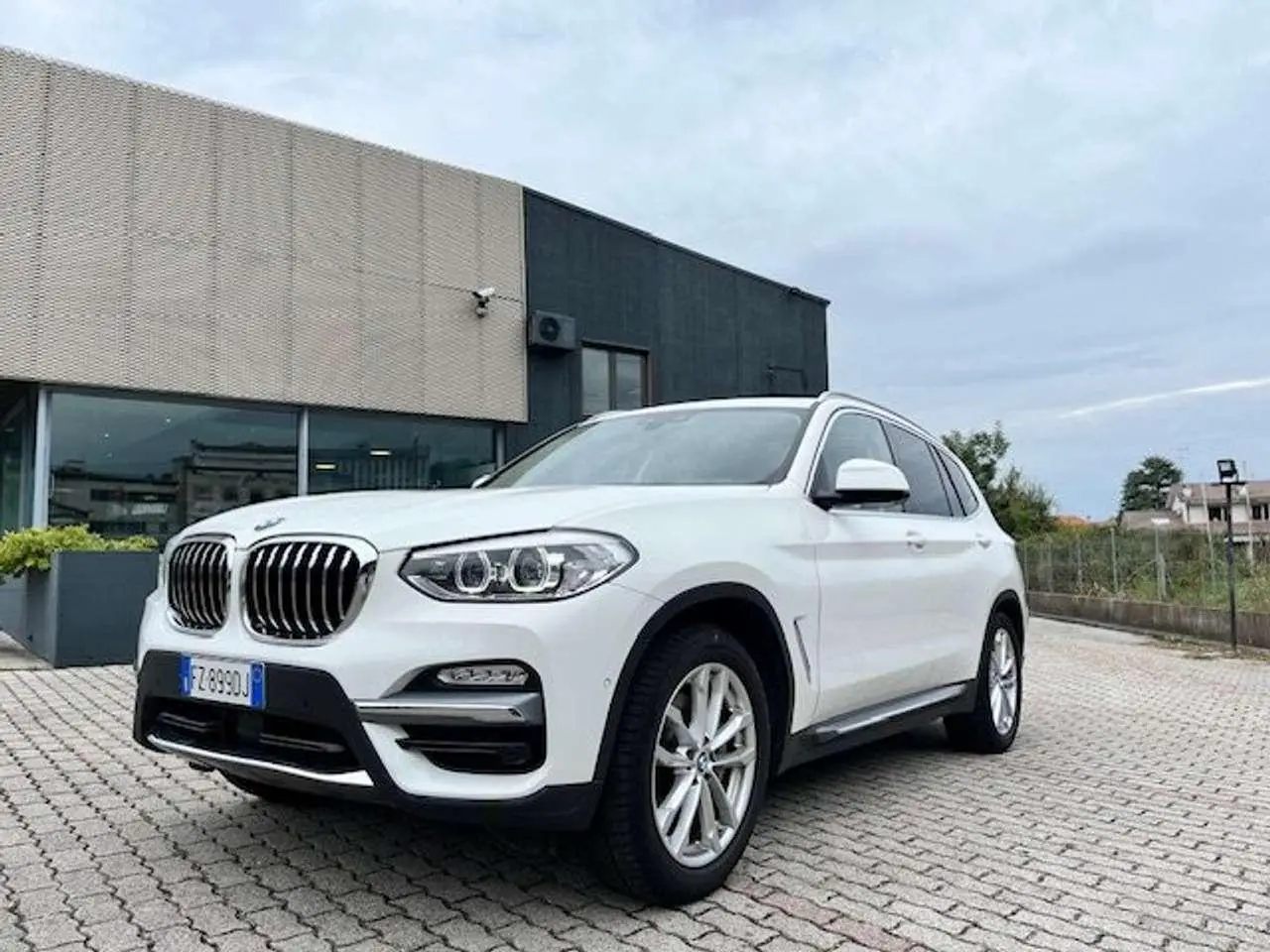 Photo 1 : Bmw X3 2019 Petrol