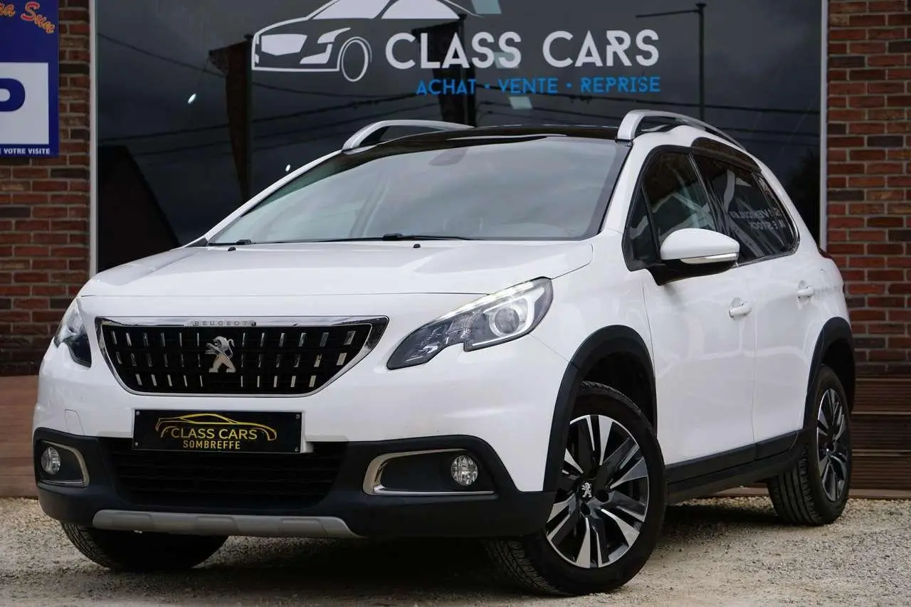 Photo 1 : Peugeot 2008 2017 Petrol