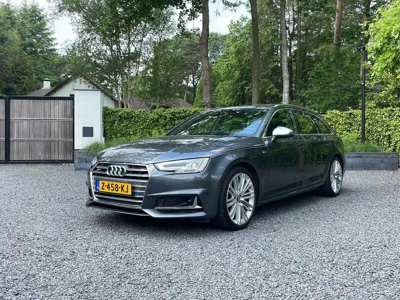 Photo 1 : Audi S4 2017 Petrol