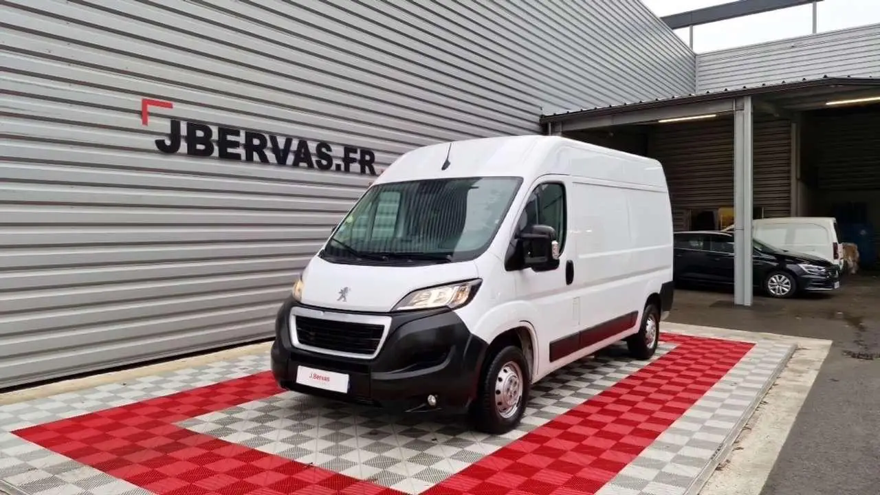 Photo 1 : Peugeot Boxer 2022 Diesel