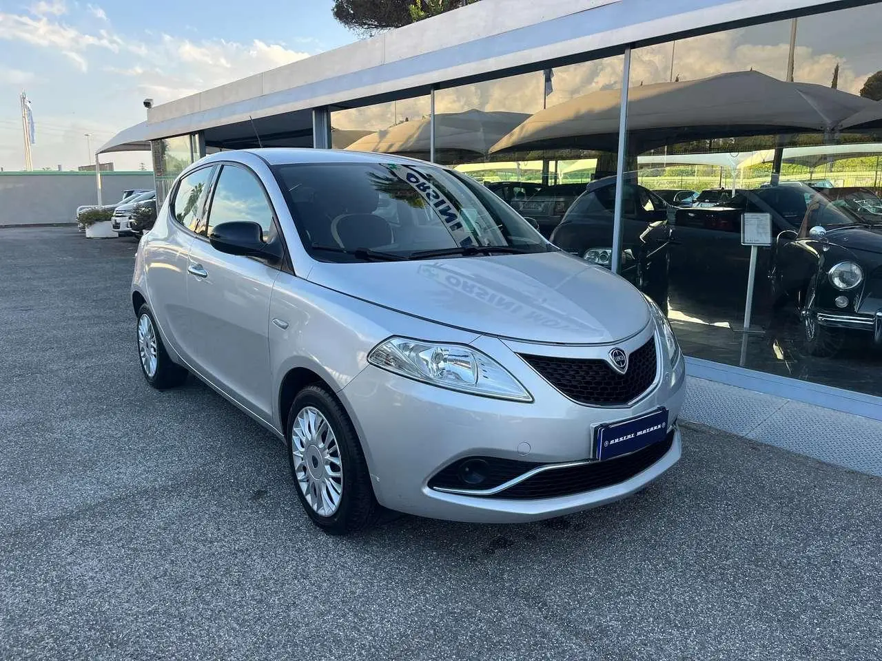 Photo 1 : Lancia Ypsilon 2017 Petrol