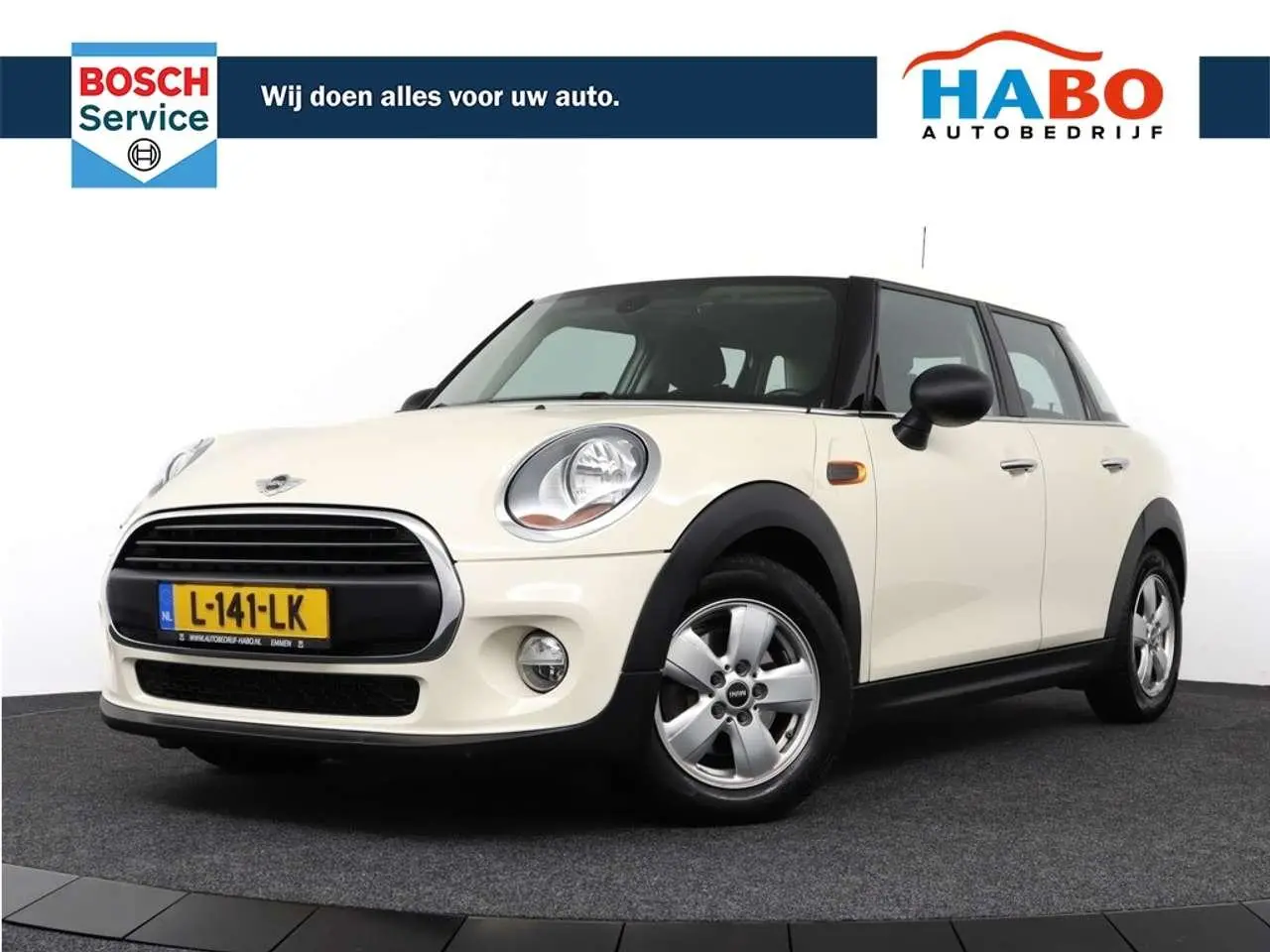 Photo 1 : Mini One 2015 Petrol