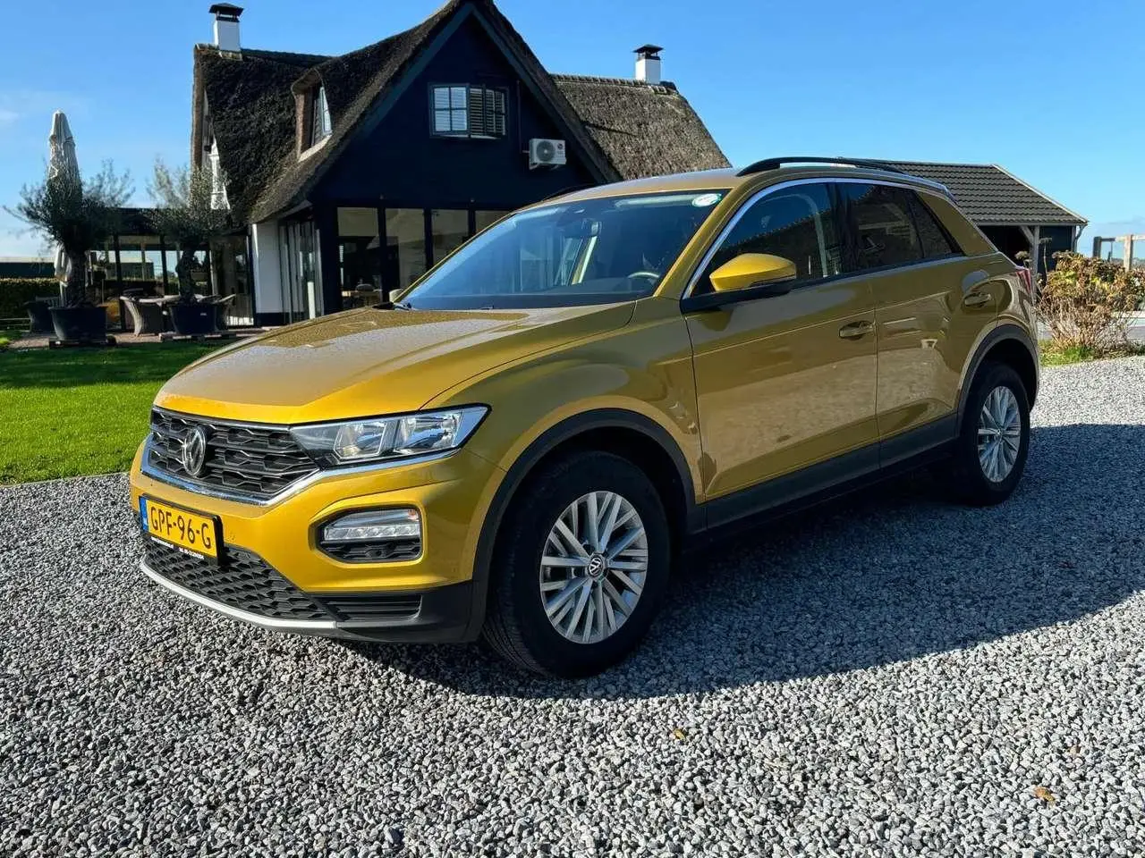 Photo 1 : Volkswagen T-roc 2019 Essence