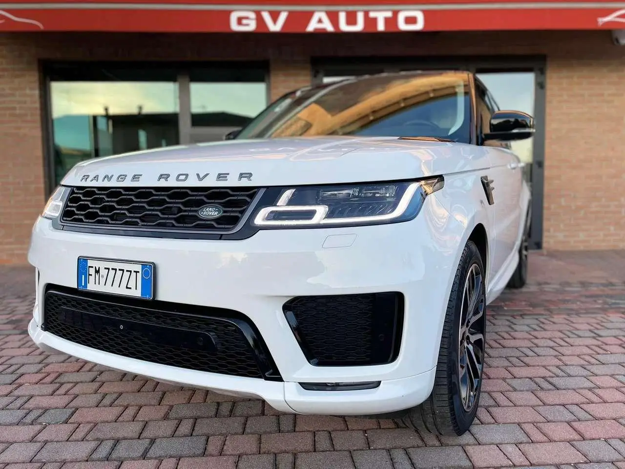 Photo 1 : Land Rover Range Rover Sport 2018 Diesel