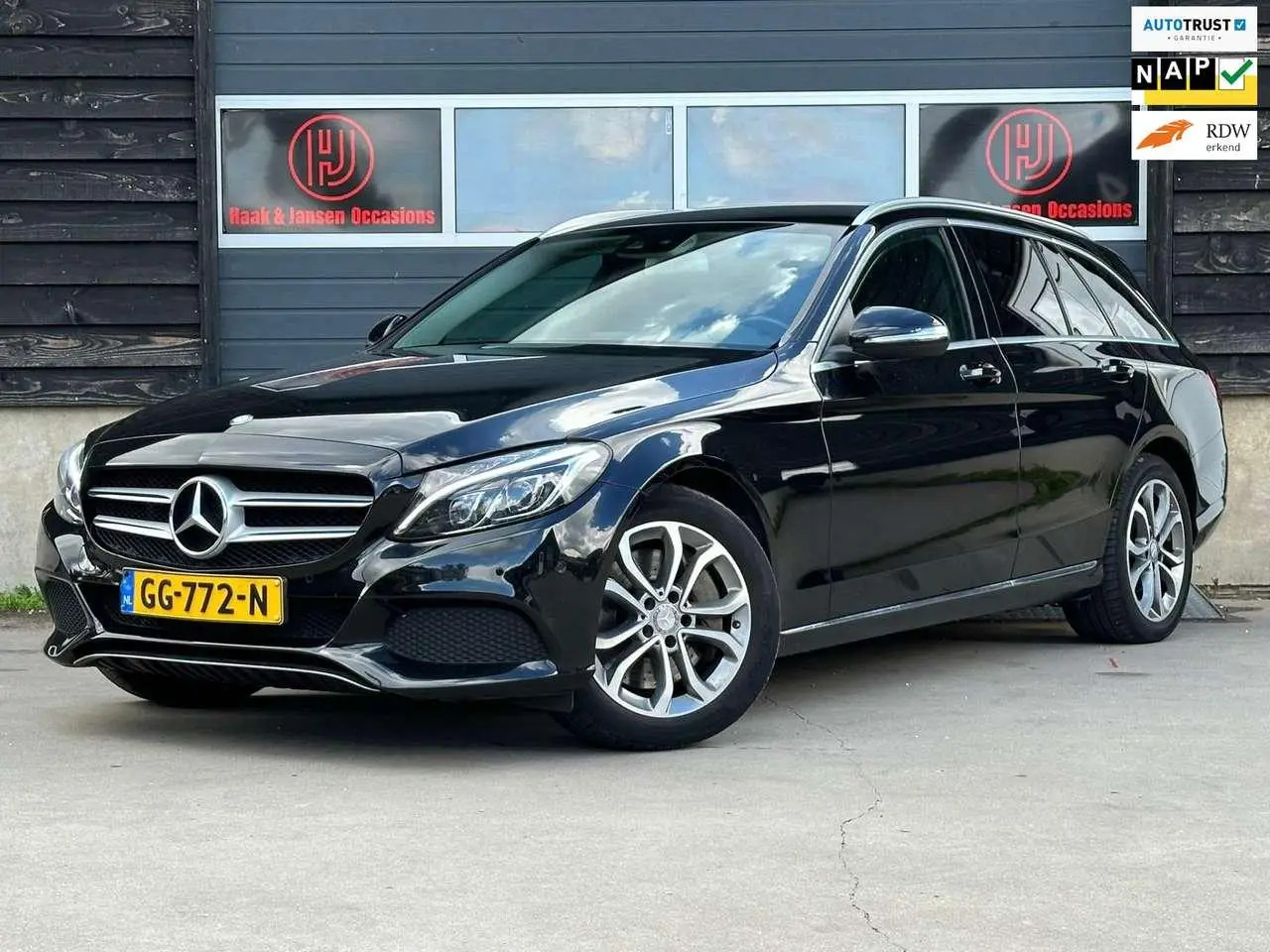 Photo 1 : Mercedes-benz Classe C 2015 Hybride