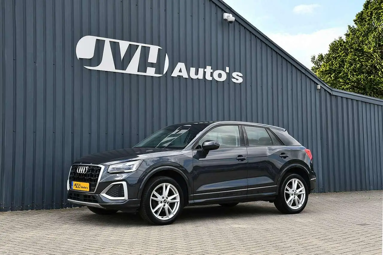 Photo 1 : Audi Q2 2021 Essence